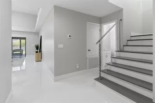 Photo #1: O6398770 Listing