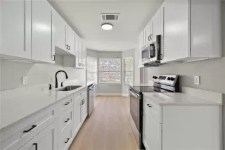 Photo #3: O6398840 Listing