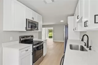 Photo #4: O6398840 Listing