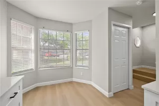 Photo #6: O6398840 Listing