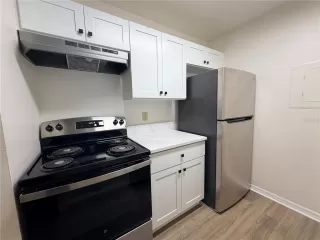 Photo #6: O6398844 Listing