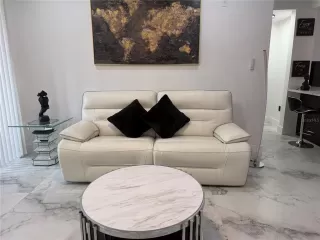 Photo #5: O6398857 Listing 