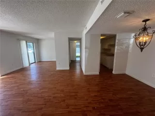 Photo #3: O6398859 Listing 