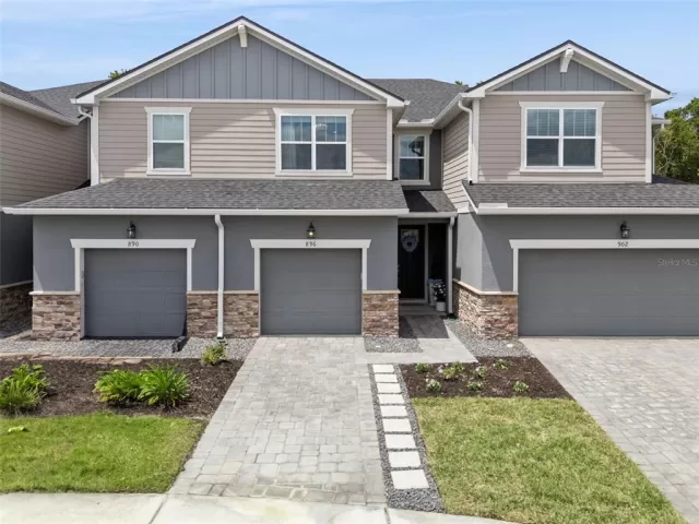 MLS: O6398933 Condo For Sale