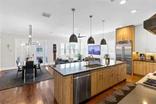 Photo #2: O6399048 Listing 