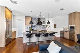 Photo #3: O6399048 Listing 