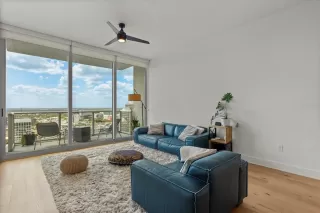 Photo #3: O6399080 Listing 