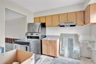 Photo #5: O6399152 Listing 