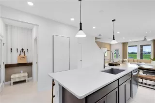 Photo #3: O6399392 Listing