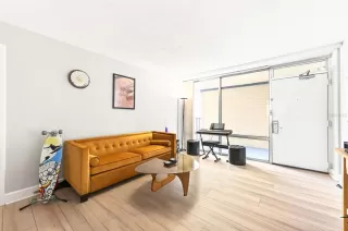 Photo #2: O6399430 Listing 