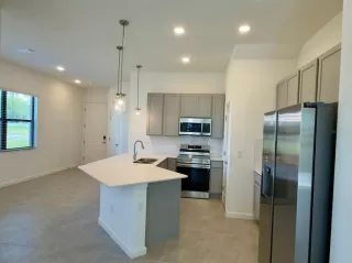 Photo #5: O6399483 Listing