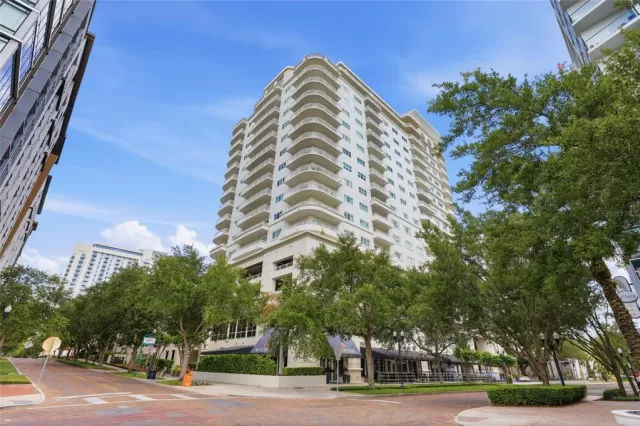 MLS: O6399503 Condo For Sale