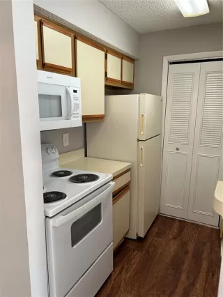 Photo #5: O6399586 Listing