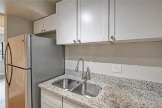 Photo #4: O6399593 Listing 