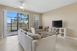 Photo #5: O6399640 Listing 