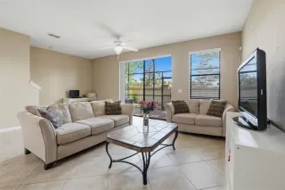 Photo #6: O6399640 Listing 