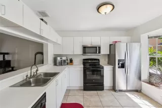 Photo #6: O6399660 Listing 