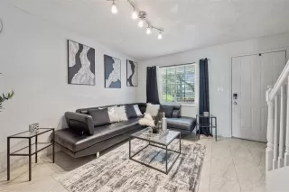 Photo #3: O6399669 Listing 