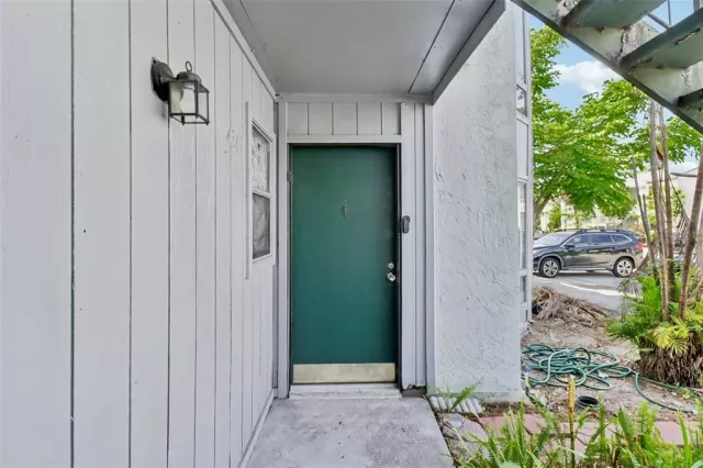 MLS: O6399696 Condo For Sale