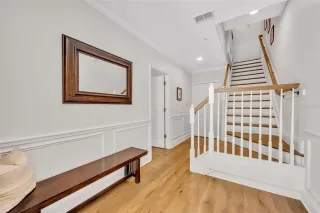 Photo #2: O6399919 Listing 