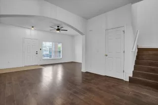 Photo #4: O6400018 Listing 