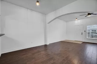 Photo #5: O6400018 Listing 