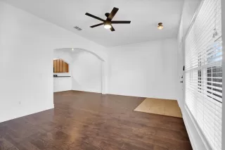 Photo #6: O6400018 Listing 