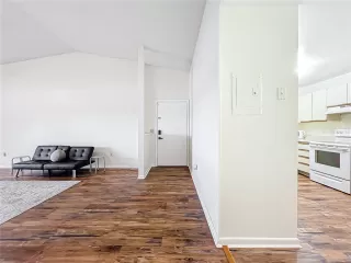 Photo #3: O6400023 Listing 