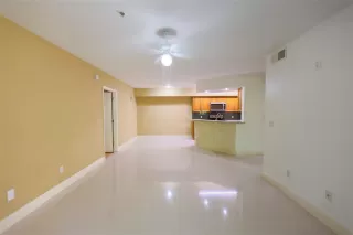 Photo #4: O6400237 Listing 