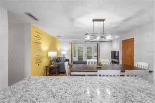 Photo #5: O6400425 Listing 