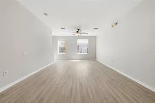 Photo #6: O6400468 Listing 