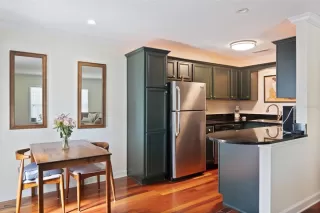 Photo #4: O6400637 Listing 