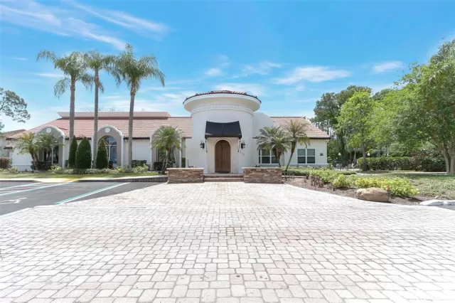 MLS: O6400641 Condo For Sale