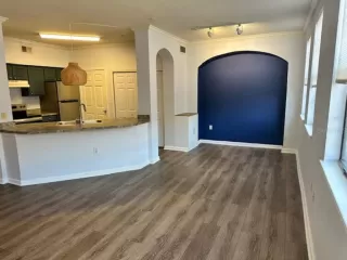 Photo #3: O6400677 Listing 