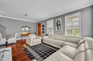 Photo #5: O6400698 Listing 