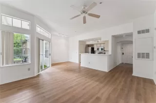 Photo #5: O6400761 Listing 