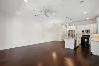 Photo #2: O6400799 Listing 