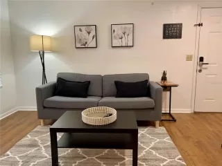 Photo #2: O6400884 Listing 