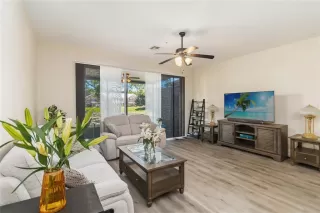 Photo #4: O6400927 Listing 