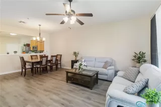 Photo #6: O6400927 Listing 