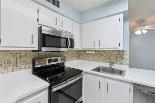 Photo #6: O6400951 Listing 