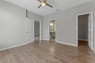 Photo #3: O6400957 Listing 