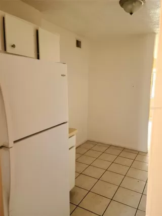 Photo #5: O6401022 Listing 
