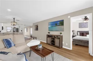 Photo #3: O6401067 Listing 