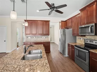 Photo #1: O6401071 Listing 