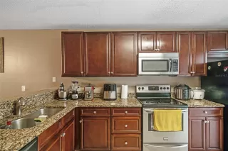 Photo #6: O6401114 Listing 