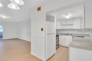 Photo #2: O6401142 Listing