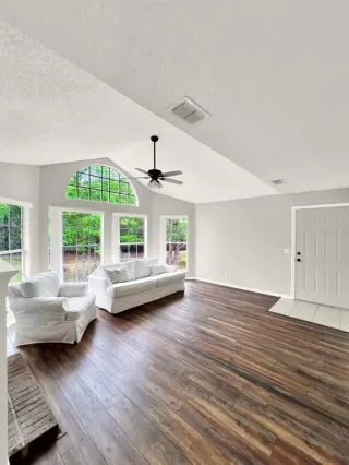 Photo #5: O6401190 Listing 