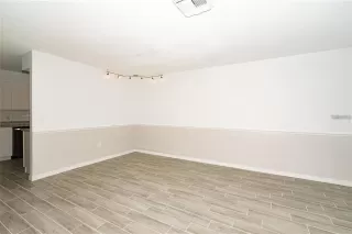 Photo #6: O6401272 Listing 