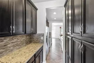 Photo #4: O6401388 Listing 